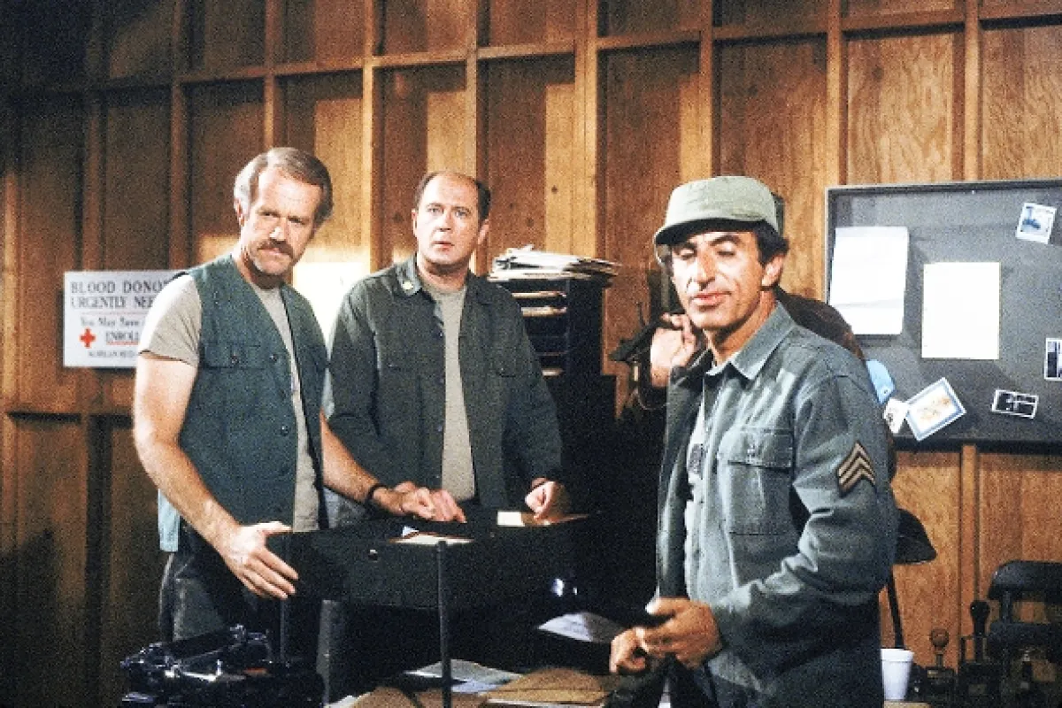 M*A*S*H - Dovidenia, zbohom a amen (M.A.S.H. Goodbye, Farewell and Amen), 1983 - fotogaléria