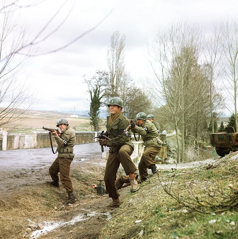 Bitva v Ardenách (The Battle of the Bulge), 1965 - fotogaléria