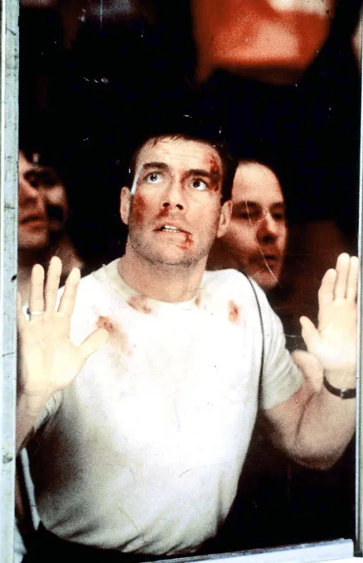 Náhlá smrt (Sudden Death), 1995 - fotogaléria