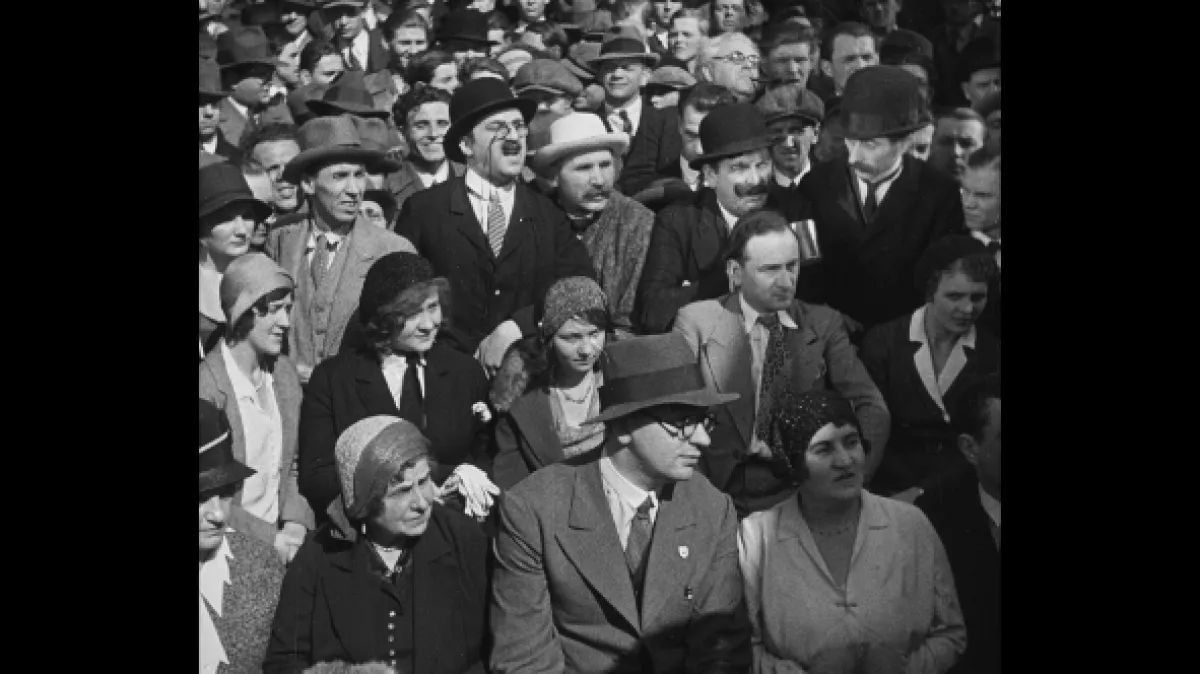 Muži v offsidu, 1931 - fotogaléria