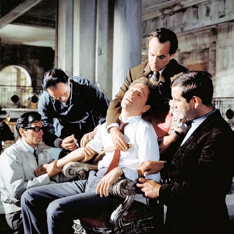 Quillerovo memorandum (Quiller Memorandum, The), 1966 - fotogaléria