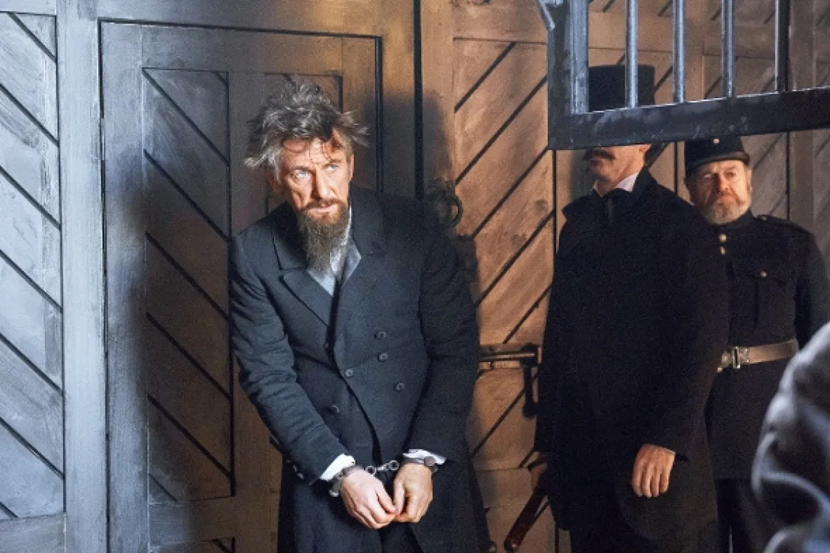 Profesor a šílenec (The Professor and the Madman), 2019 - fotogaléria