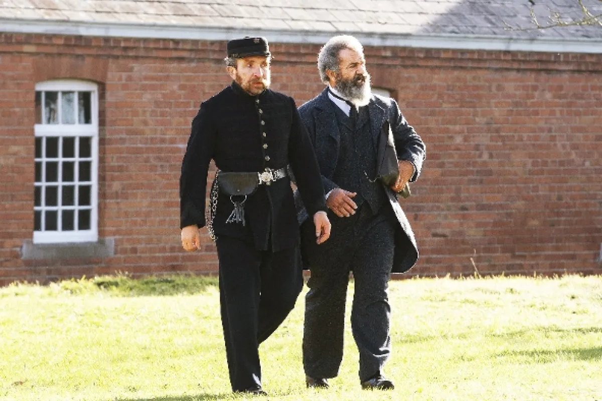 Profesor a šílenec (The Professor and the Madman), 2019 - fotogaléria