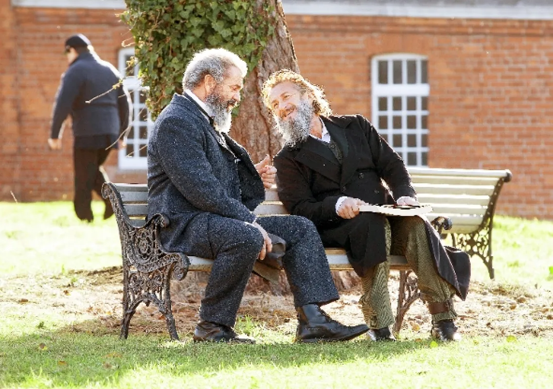 Profesor a šílenec (The Professor and the Madman), 2019 - fotogaléria
