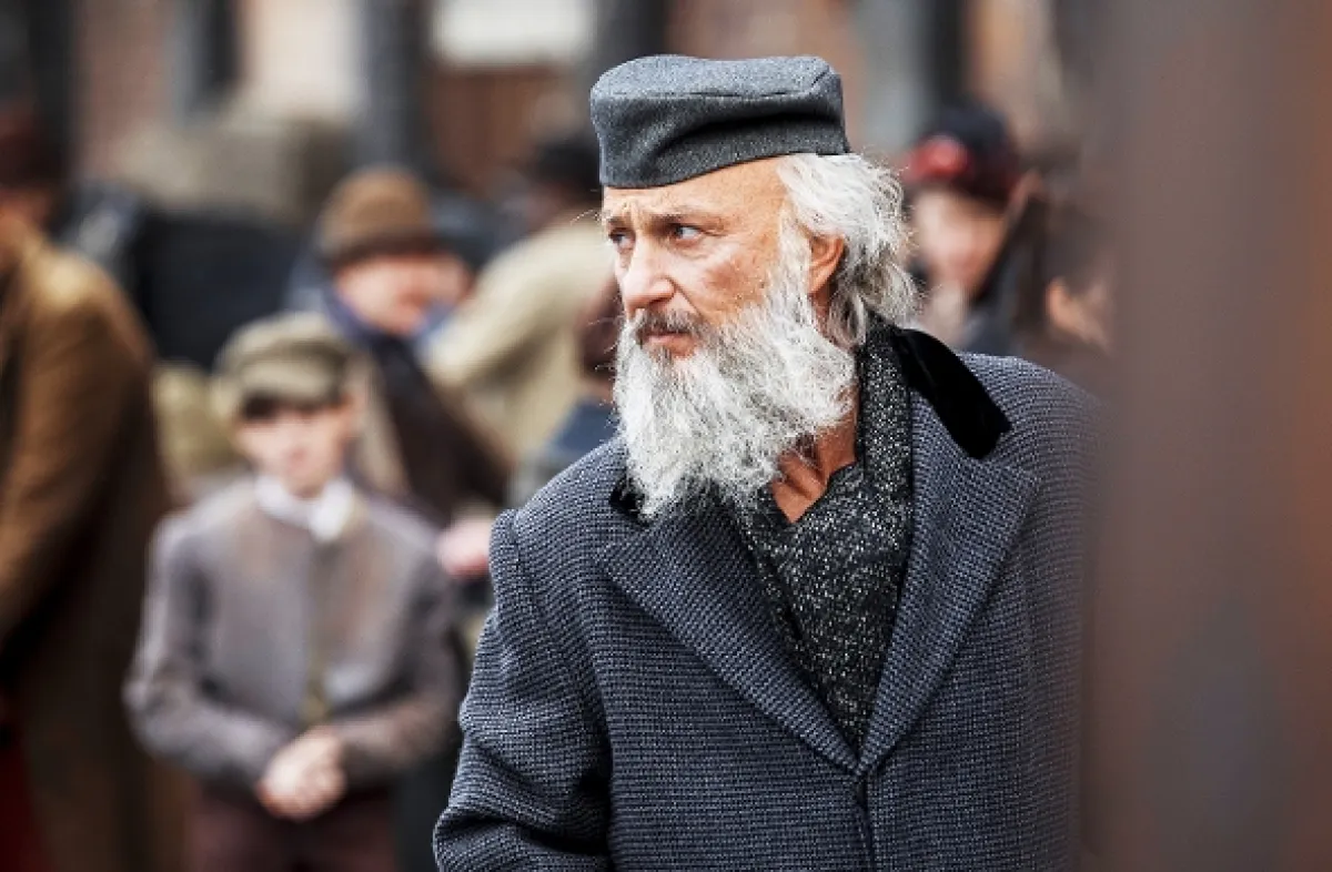 Profesor a šílenec (The Professor and the Madman), 2019 - fotogaléria