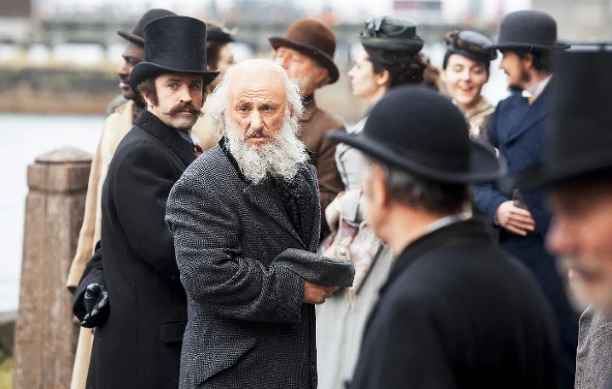 Profesor a šílenec (The Professor and the Madman), 2019 - fotogaléria