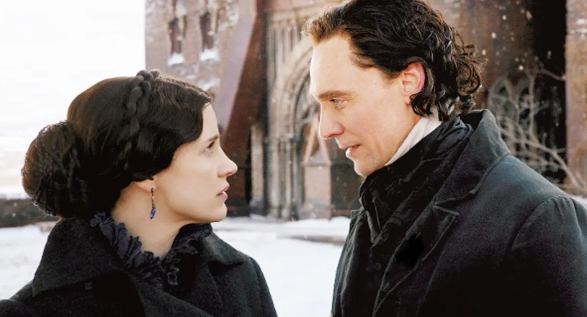 Purpurový vrch (Crimson Peak), 2015 - fotogaléria