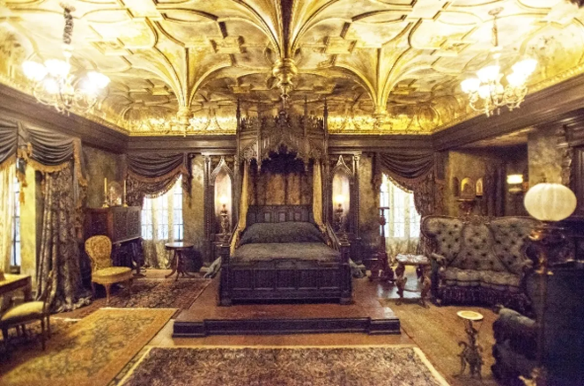 Purpurový vrch (Crimson Peak), 2015 - fotogaléria