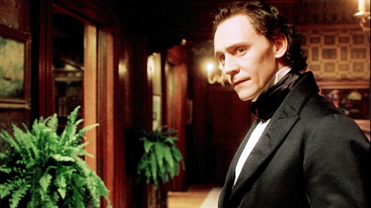 Purpurový vrch (Crimson Peak), 2015 - fotogaléria