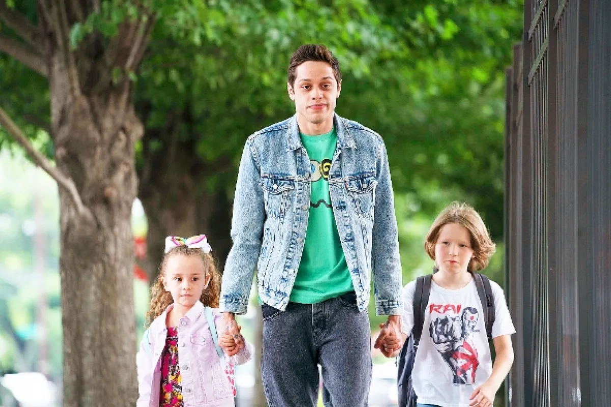 Král Staten Islandu (The King of Staten Island), 2020 - fotogaléria