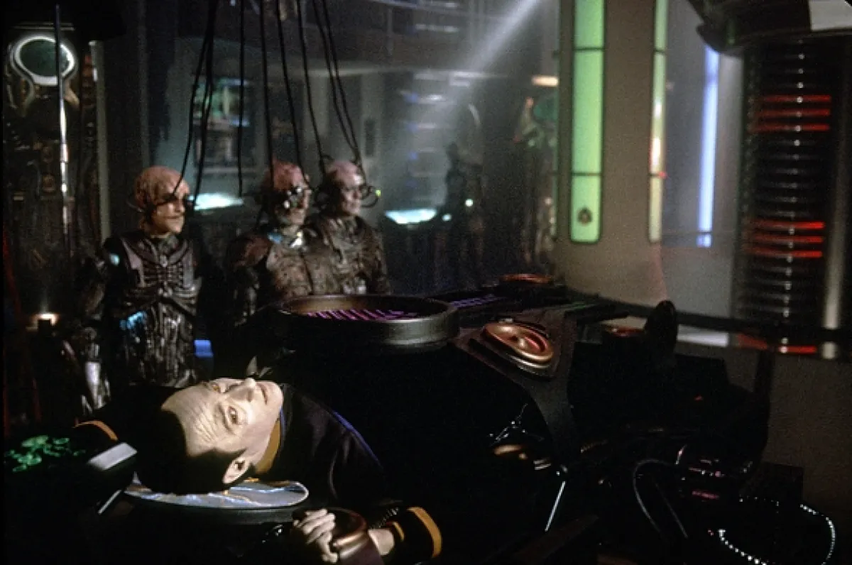 Star Trek: První kontakt (Star Trek: First Contact), 1996 - fotogaléria