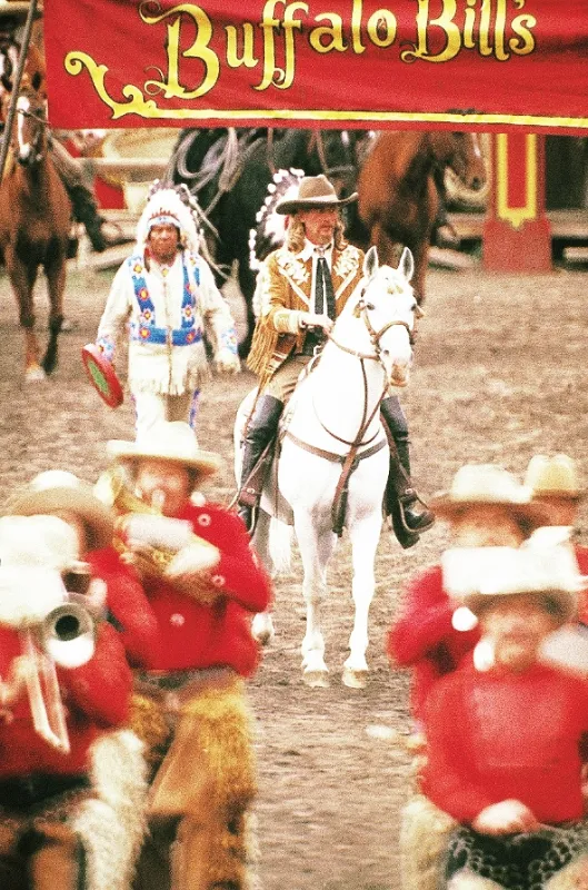 Buffalo Bill a indiáni aneb Lekce dějepisu Sedícího býka (Buffalo Bill and the Indians, or Sitting Bull's History Lesson), 1976 - fotogaléria