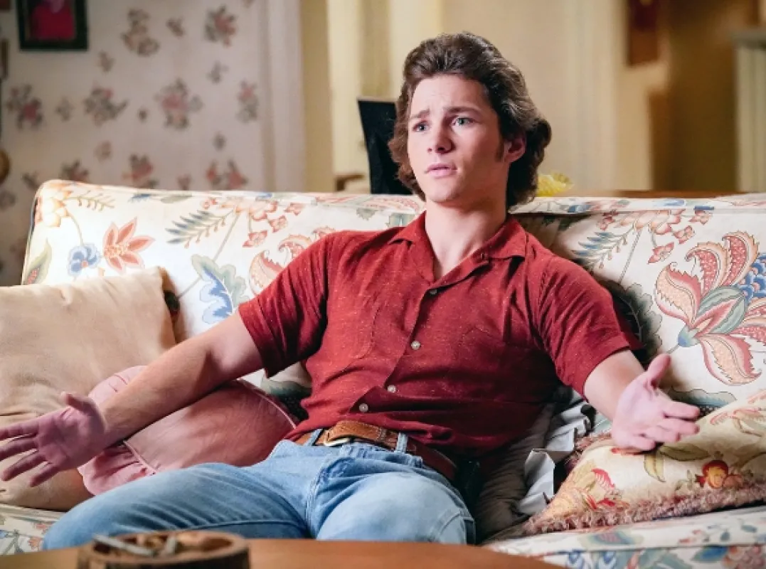 Malý Sheldon (Young Sheldon V: Potential Energy and Hooch on a Park Bench), 2021 - fotogaléria