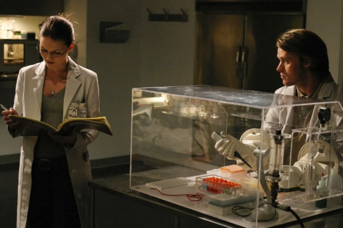 Dr. House (Dr. House I - Fidelity), 2004 - fotogaléria