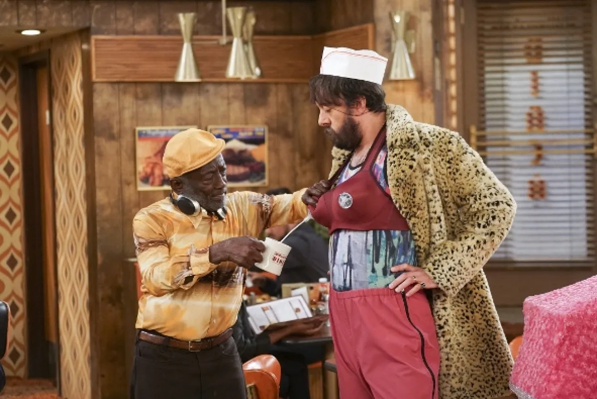 2 $ocky (2 Broke Girls VI), 2016 - fotogaléria
