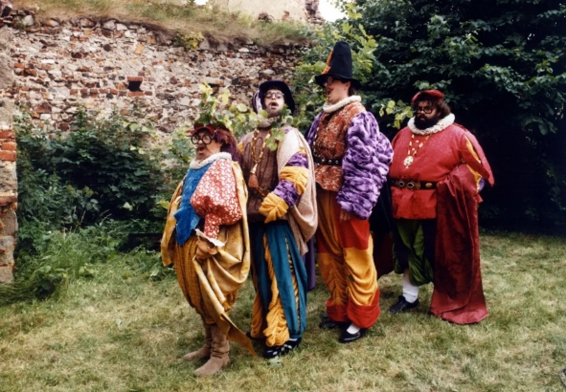 Komu straší ve věži, 1988 - fotogaléria