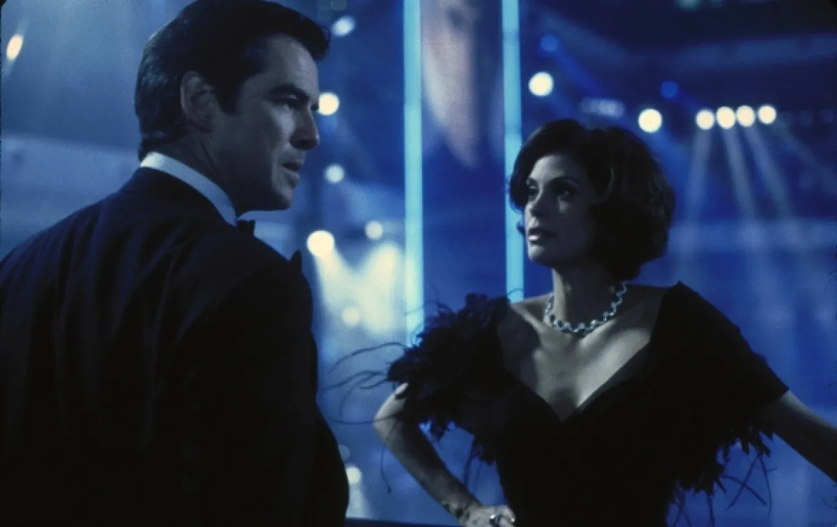 James Bond: Zajtrajšok nikdy nezomiera (Tomorrow Never Dies) - fotogaléria