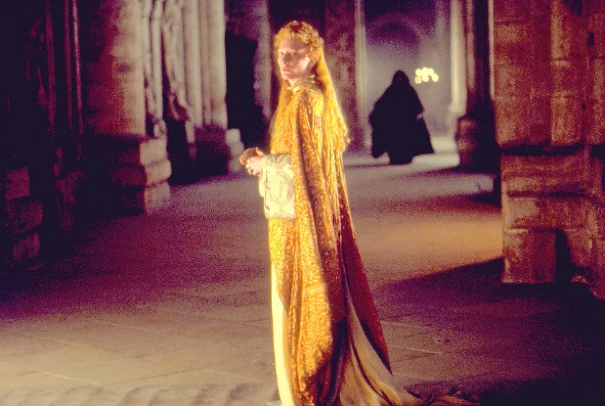 Kráľovná Alžbeta (Elizabeth), 1998 - fotogaléria