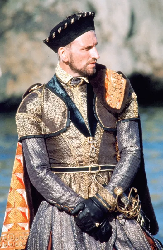 Kráľovná Alžbeta (Elizabeth), 1998 - fotogaléria
