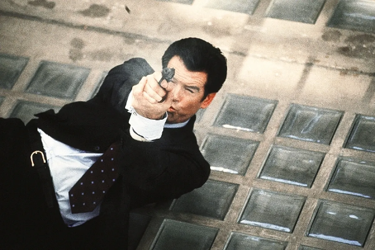James Bond: Zajtrajšok nikdy nezomiera (Tomorrow Never Dies), 1997 - fotogaléria