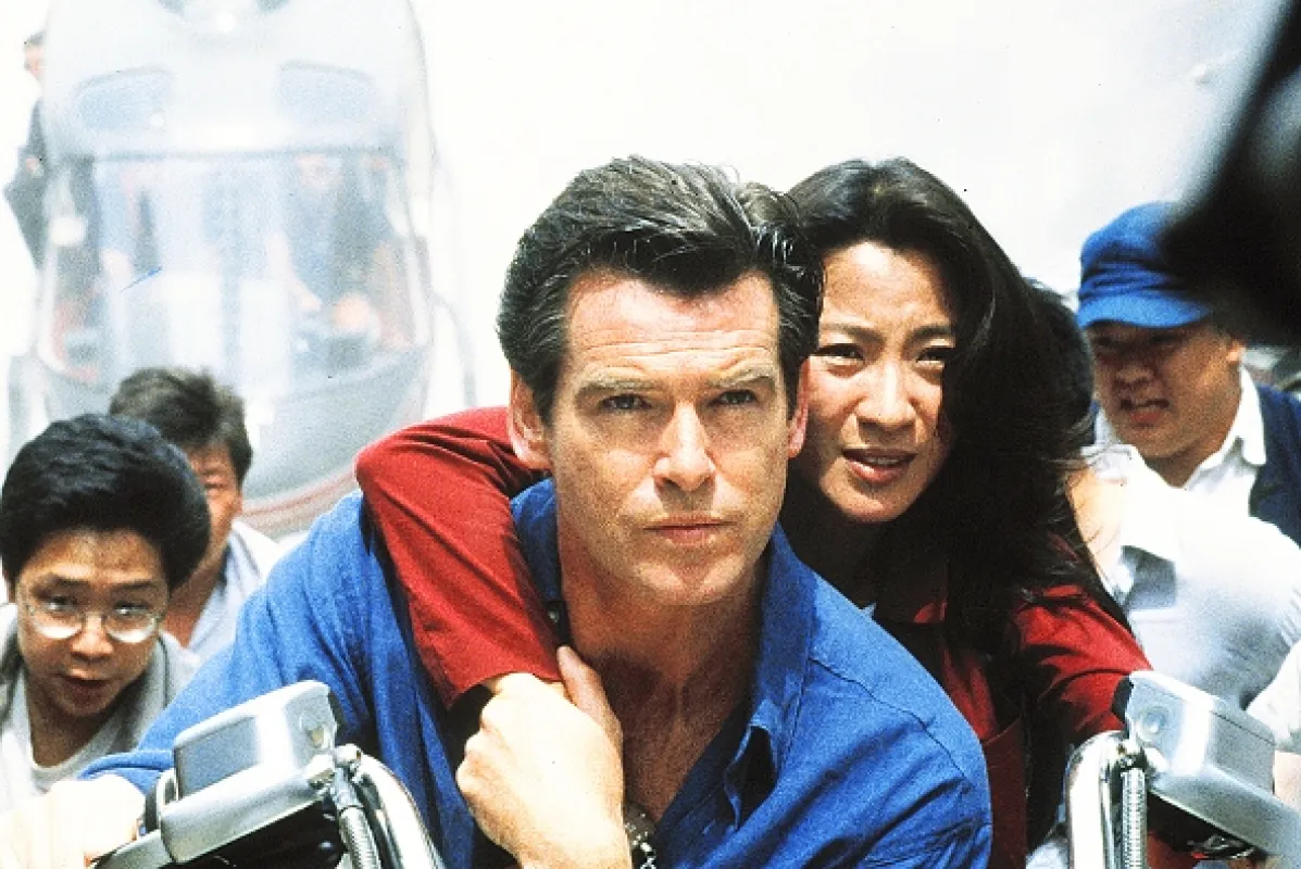 James Bond: Zajtrajšok nikdy nezomiera (Tomorrow Never Dies), 1997 - fotogaléria