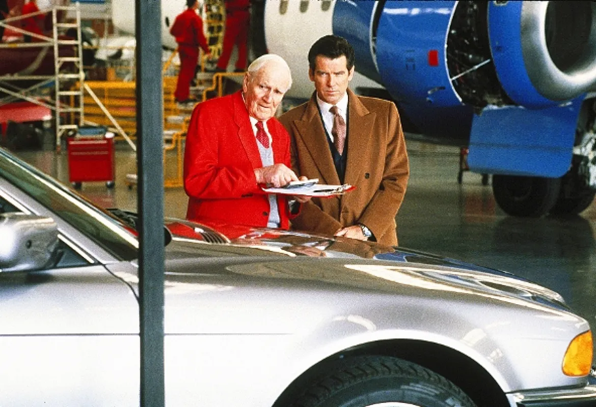 James Bond: Zajtrajšok nikdy nezomiera (Tomorrow Never Dies), 1997 - fotogaléria