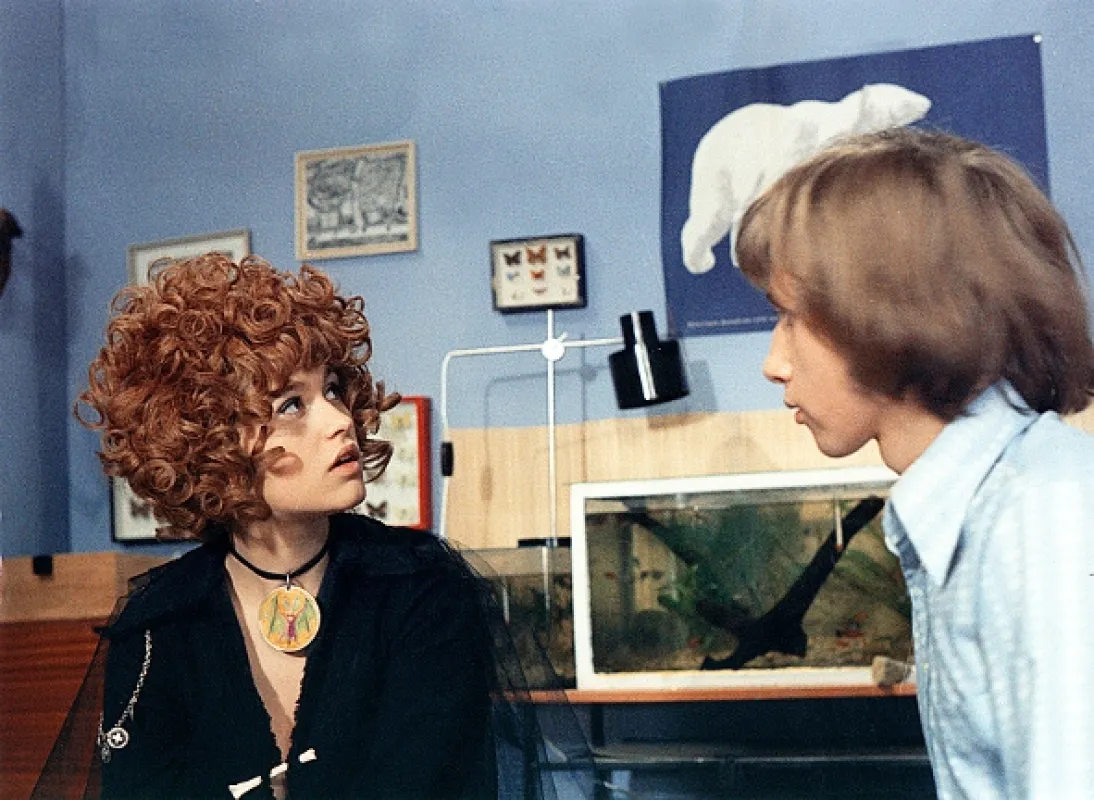 Dívka na koštěti, 1972 - fotogaléria