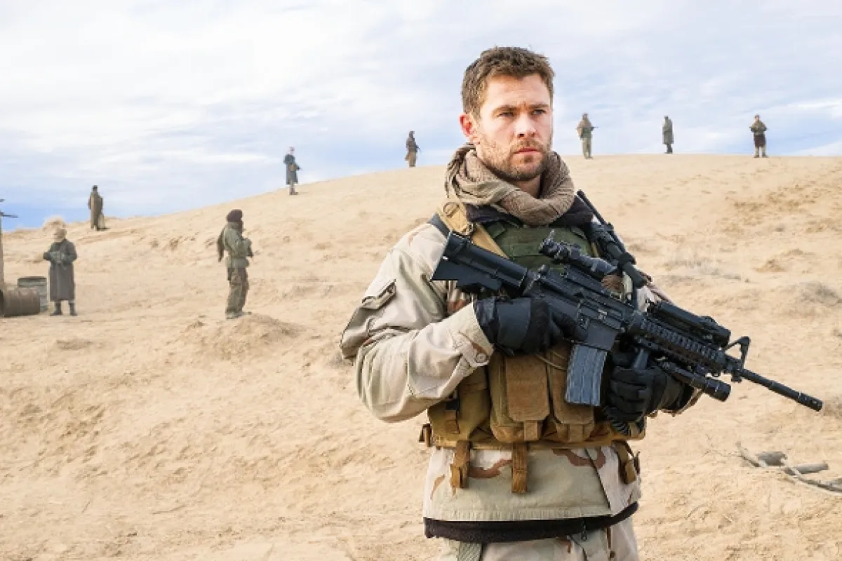 12 hrdinov (12 Strong), 2018 - fotogaléria