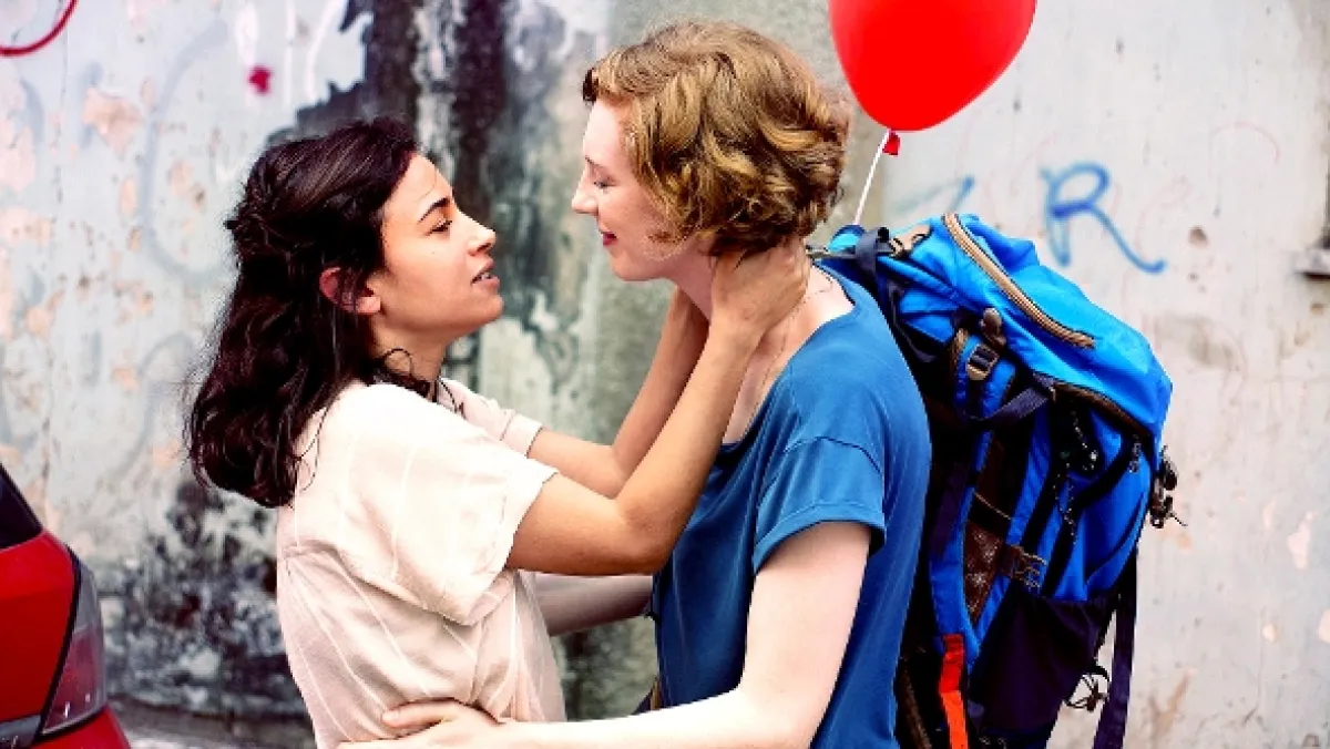 Láska je kóšer (Kiss Me Before It Blows Up), 2020 - fotogaléria