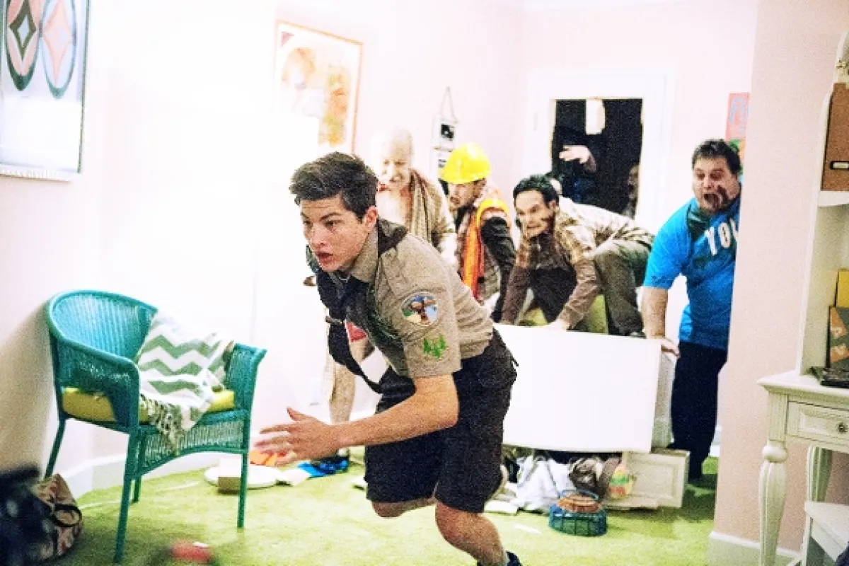Skautův průvodce zombie apokalypsou (Scouts Guide to the Zombie Apocalypse), 2015 - fotogaléria