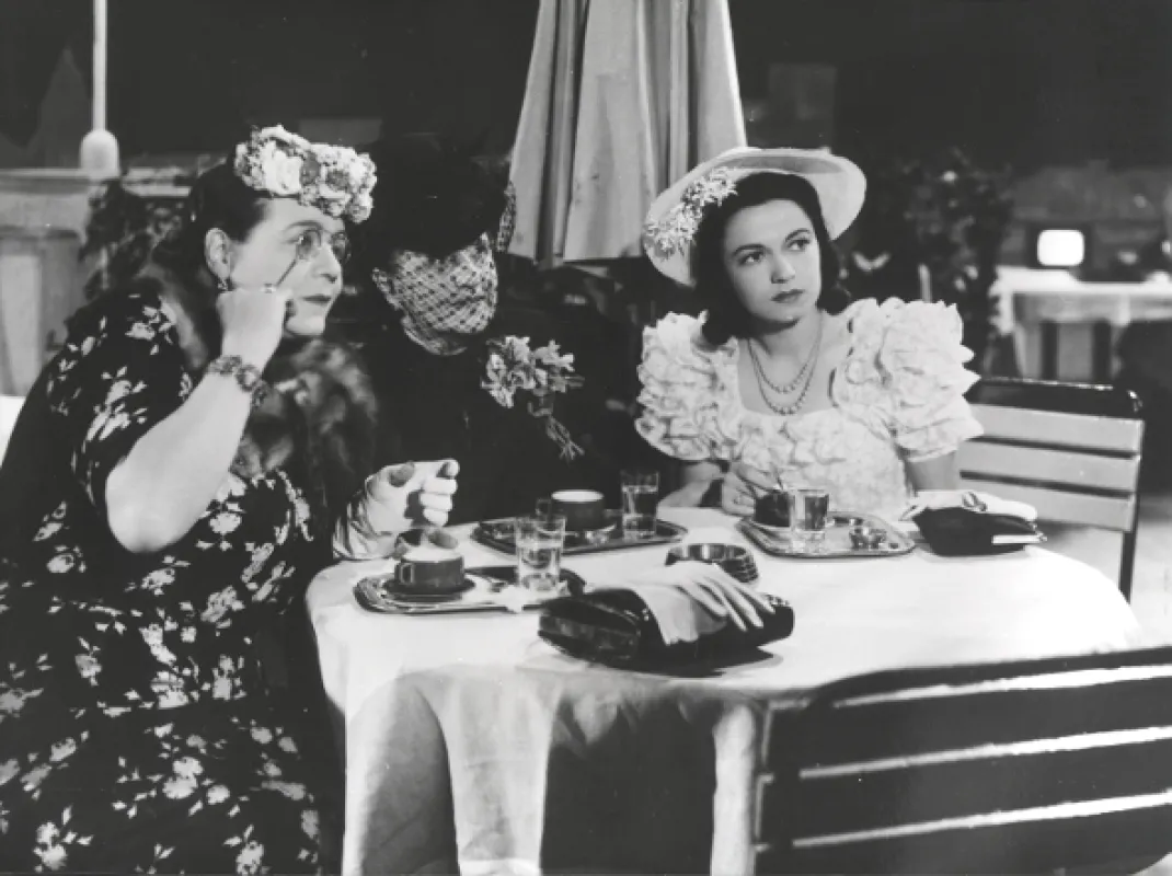 Modrý závoj, 1941 - fotogaléria