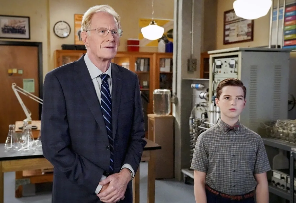 Malý Sheldon (Young Sheldon V: Stuffed Animals and a Sweet Southern Syzgy), 2021 - fotogaléria