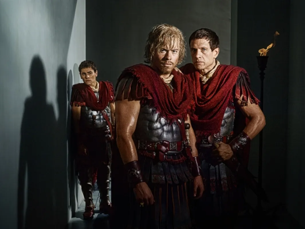 Spartakus: Válka zatracených (Spartacus: War Of The Damned 403 - Men Of Honor), 2013 - fotogaléria