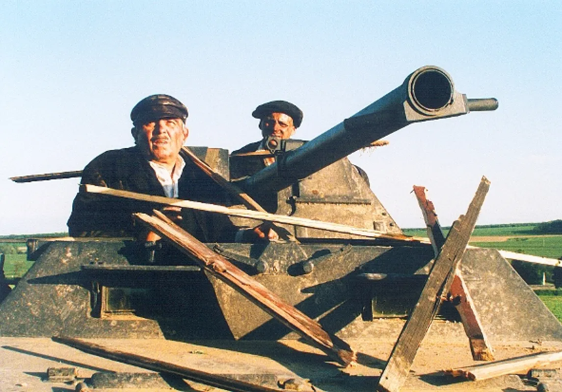 Stoj, lebo netrafím, 1998 - fotogaléria