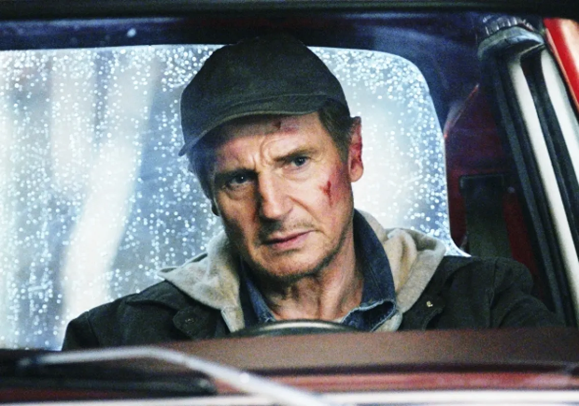 Pre balík peňazí (Honest Thief), 2020 - fotogaléria