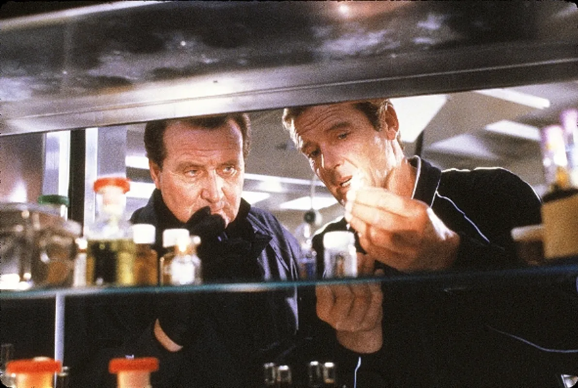 Vyhlídka na smrt (A View to a Kill), 1985 - fotogaléria