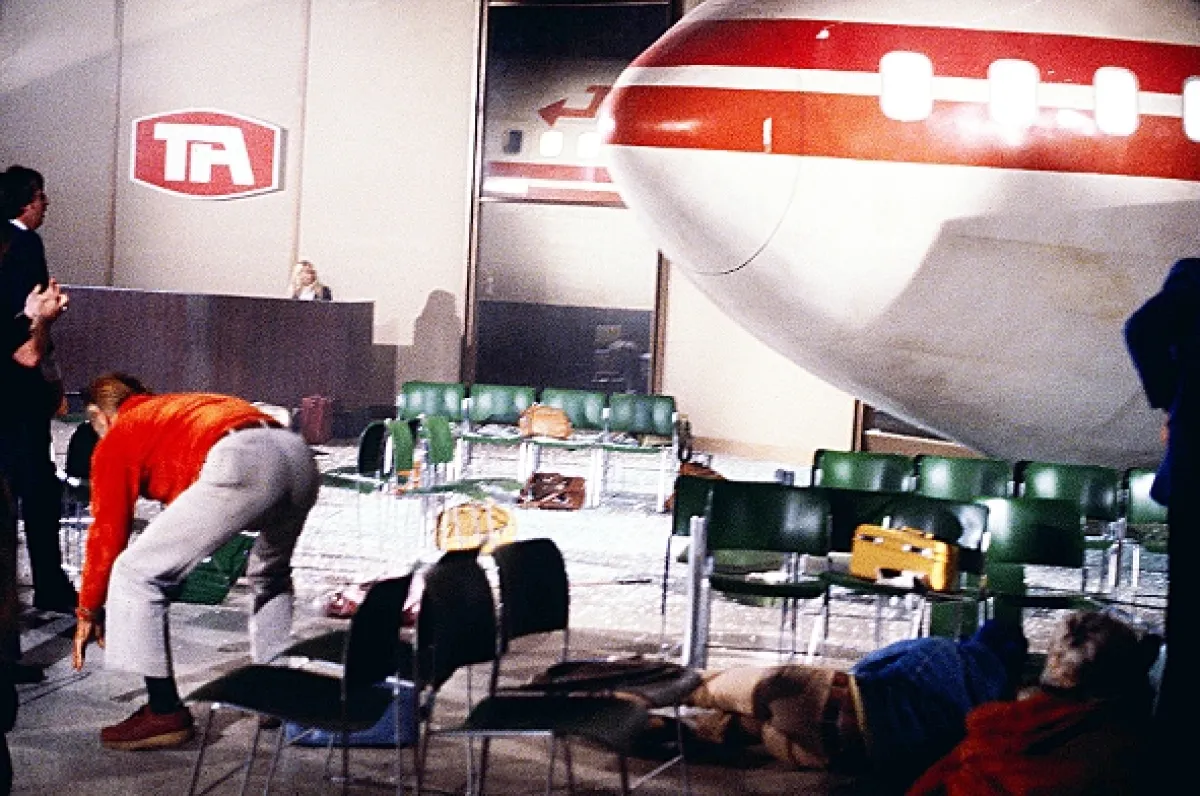 Připoutejte se, prosím! (Airplane!), 1980 - fotogaléria