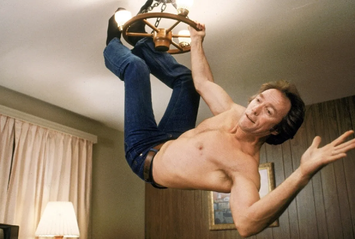 Vždy zvíťaziť (Any Which Way You Can), 1980 - fotogaléria