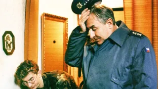 Otec neznámý aneb cesta do hlubin duše výstrojního náčelníka