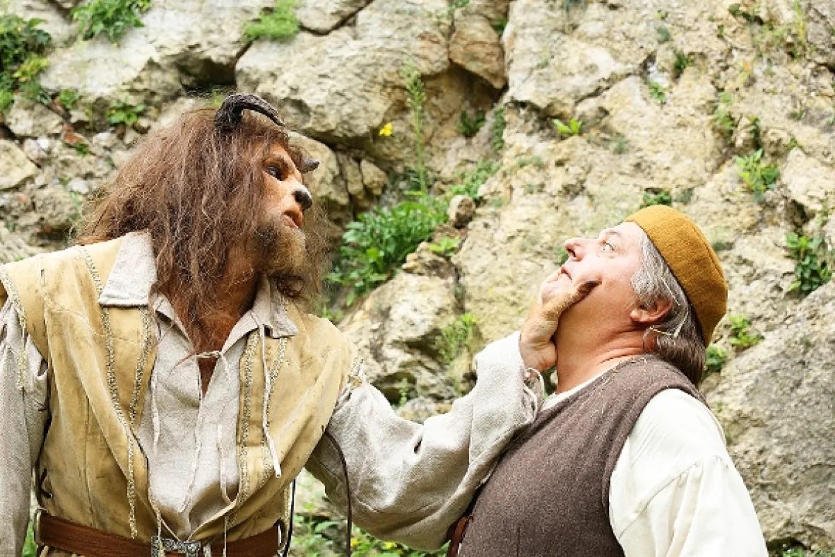 Kráska a zvíře (Die Schöne und das Biest), 2012 - fotogaléria
