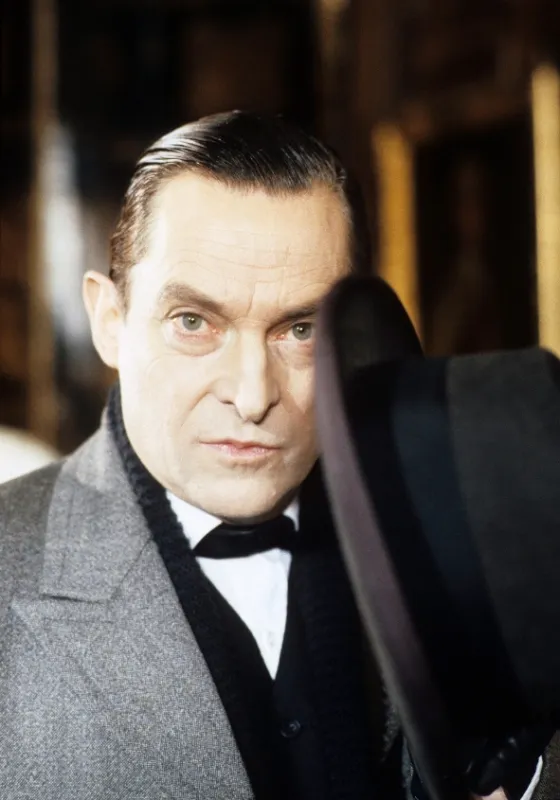 Dobrodružstvá Sherlocka Holmesa (The Disappearance of Lady Frances Carfax), 1990 - fotogaléria