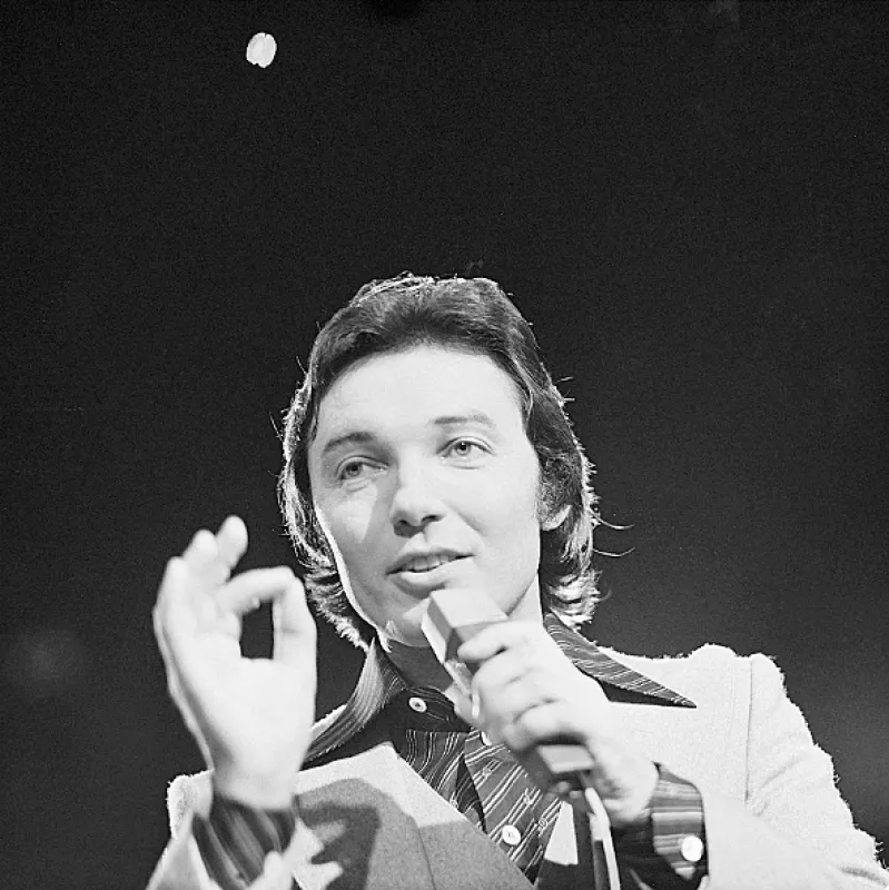 Spieva Karel Gott, 1967 - fotogaléria