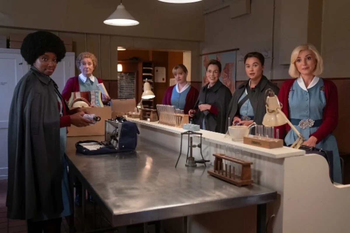 Zavolejte porodní sestřičky (Call the Midwife XIII), 2024 - fotogaléria