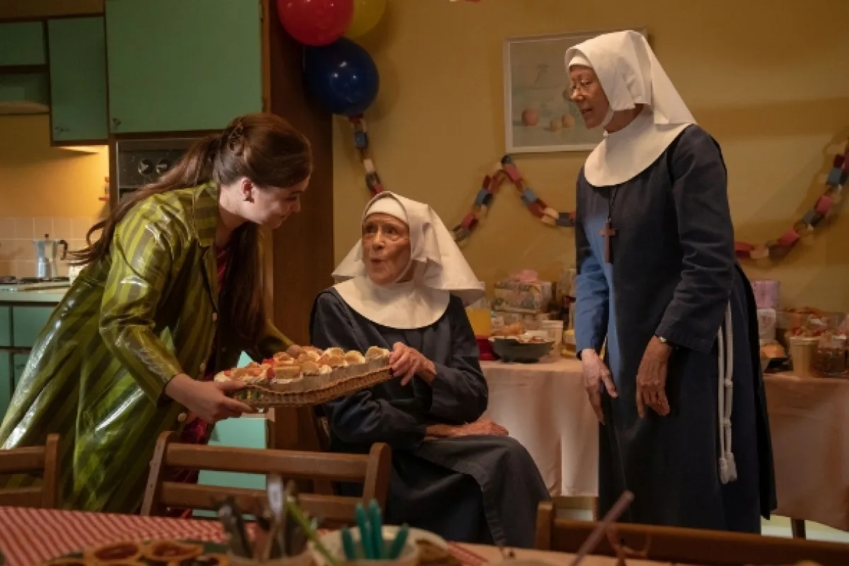 Zavolejte porodní sestřičky (Call the Midwife XII), 2023 - fotogaléria