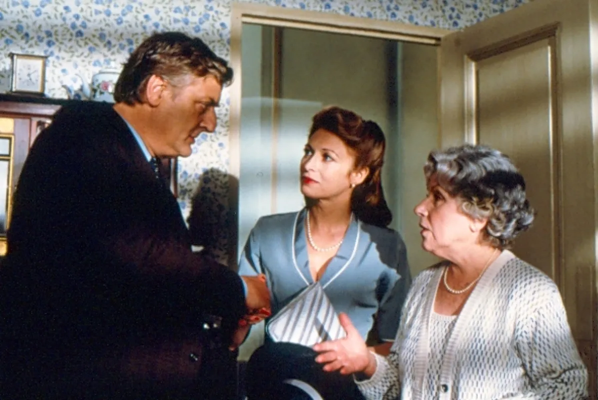 Maigret a stará dáma (Maigret et la vieille dame), 1994 - fotogaléria
