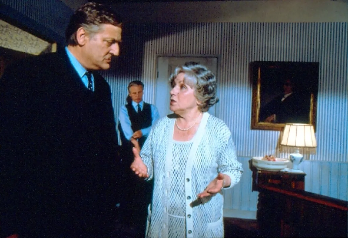Maigret a stará dáma (Maigret et la vieille dame), 1994 - fotogaléria