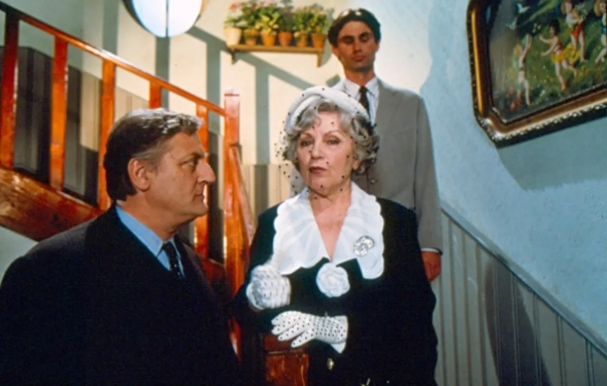 Maigret a stará dáma (Maigret et la vieille dame), 1994 - fotogaléria