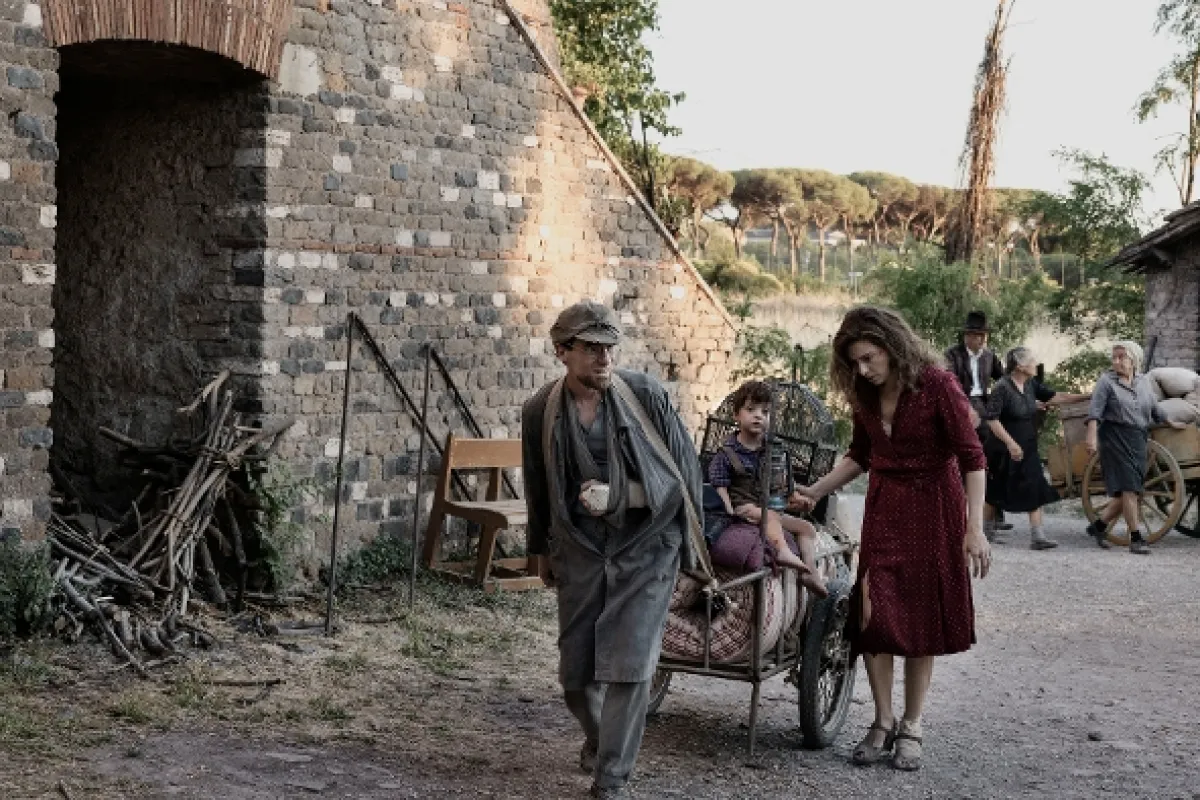 Příběh v dějinách (La Storia), 2024 - fotogaléria