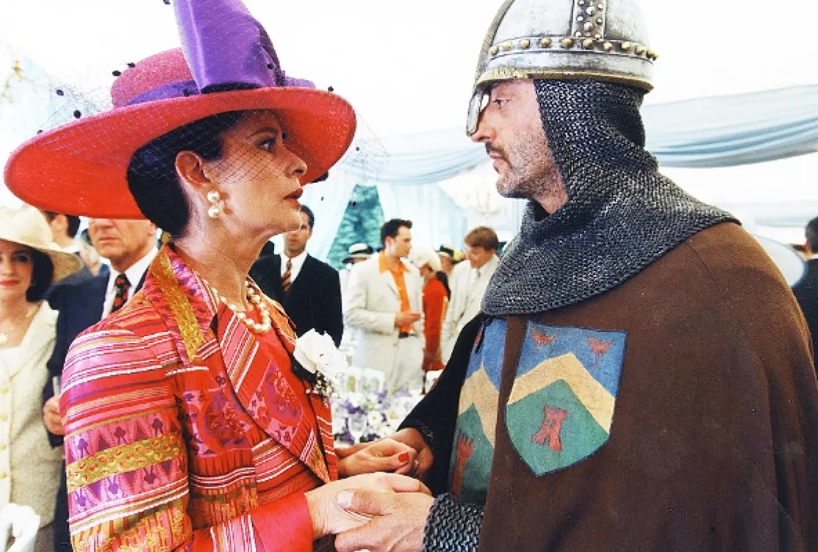 Návštěvníci II - V chodbách času (Les couloirs du temps: Les visiteurs II), 1998 - fotogaléria