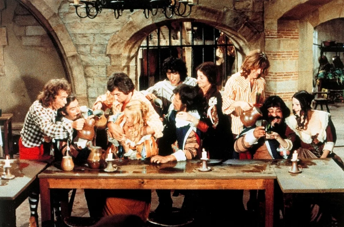 Štyria sluhovia a štyria mušketieri (Les quatre Charlots mousquetaires), 1974 - fotogaléria